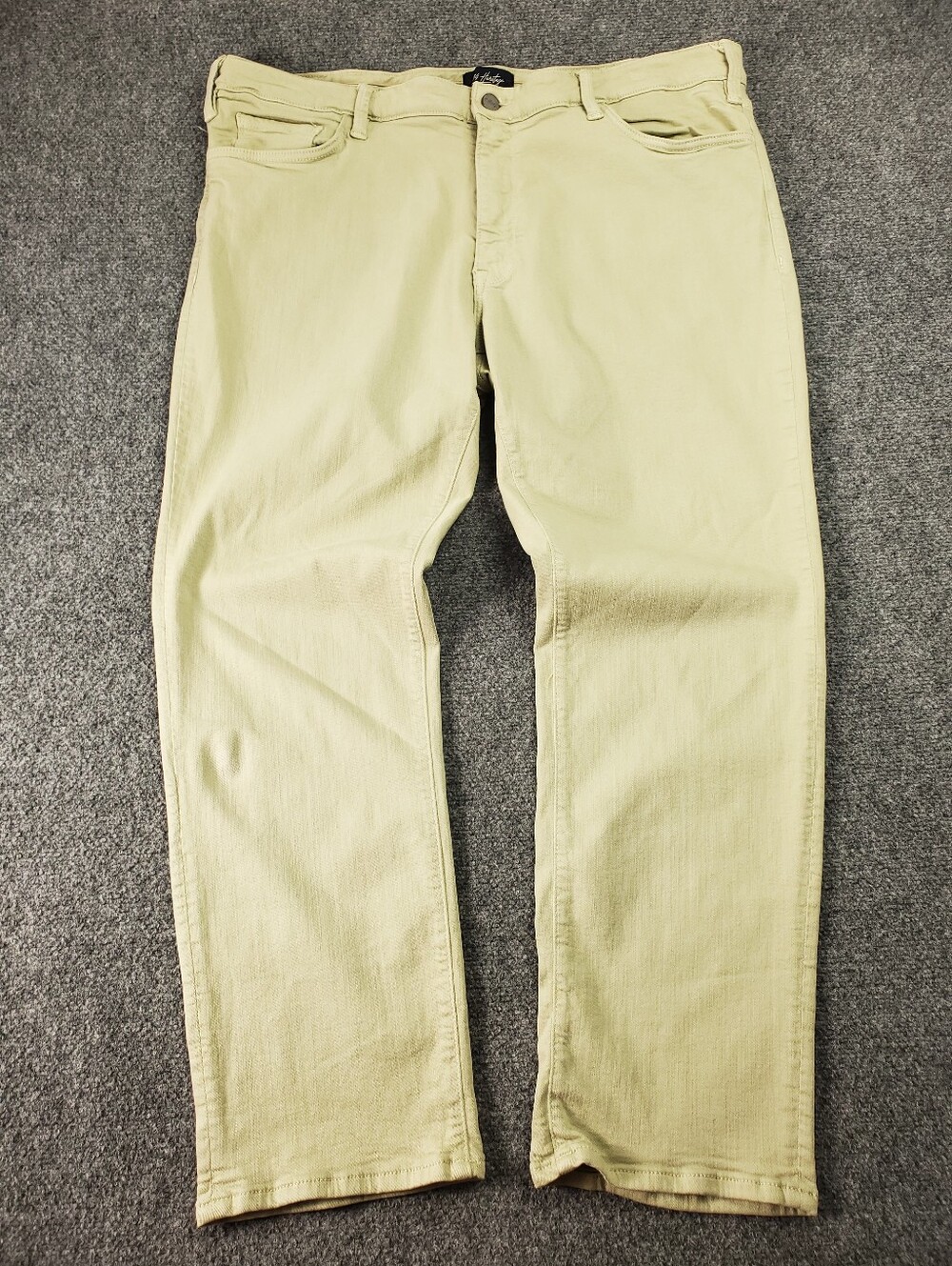34 Heritage Charisma Relaxed Straight Leg Jeans Mens 42x30 Beige Tan Comfort